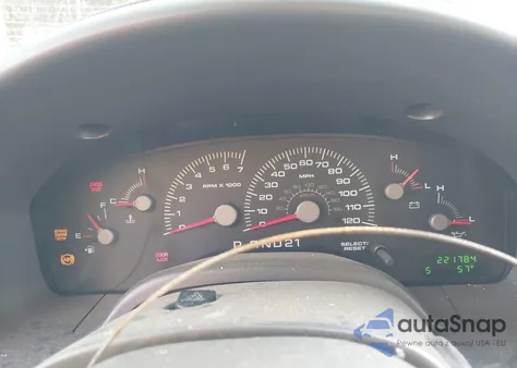 2004 Ford Expedition Xlt z USA, uszkodzony, nr VIN 1FMRU15W64LA06805